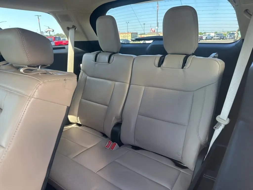2024 Ford Explorer Limited photo 10