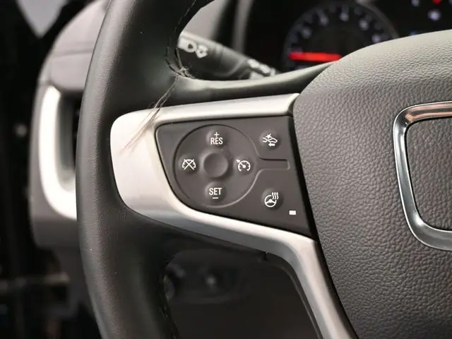 2024 Gmc Terrain SLT photo 22
