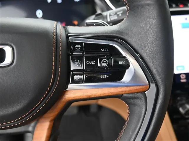 2024 Jeep Grand Cherokee L Summit photo 18