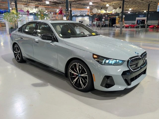 2025 BMW i5 M60