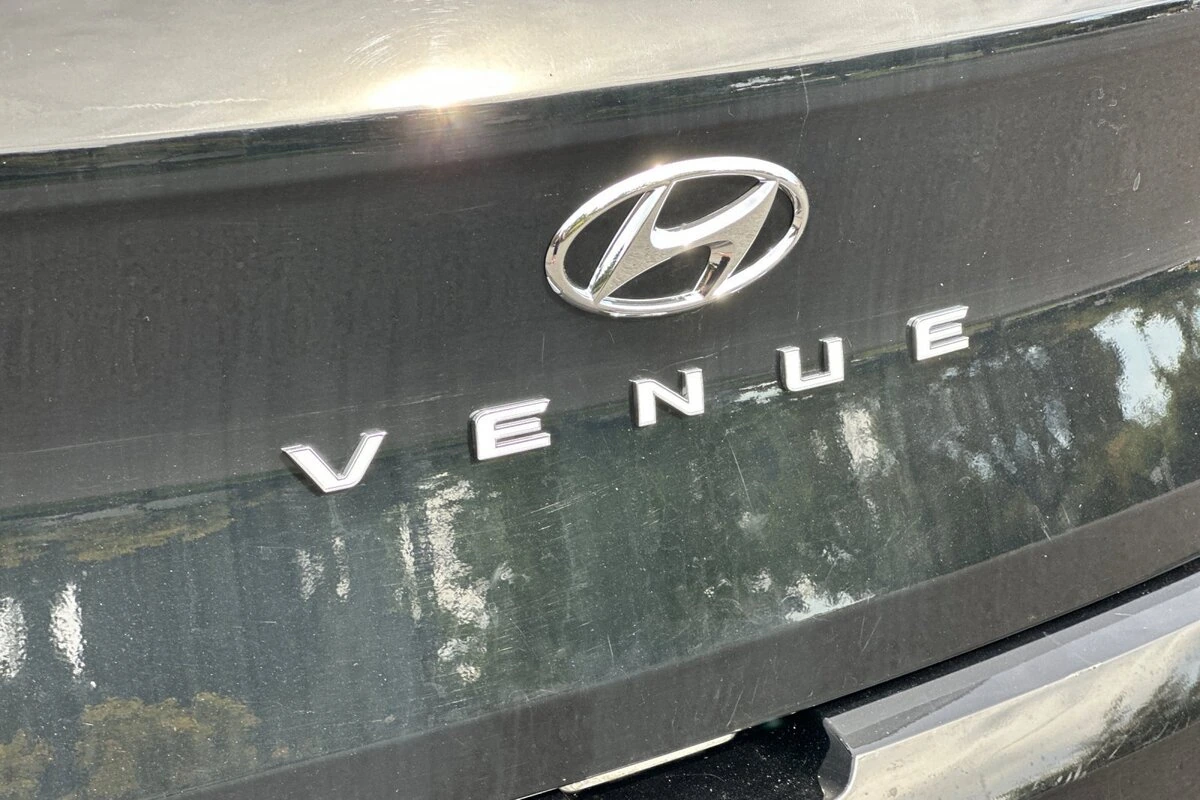 2025 Hyundai Venue SEL - Photo 27