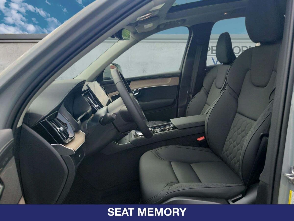 2026 Volvo XC90 Plus - Photo 14