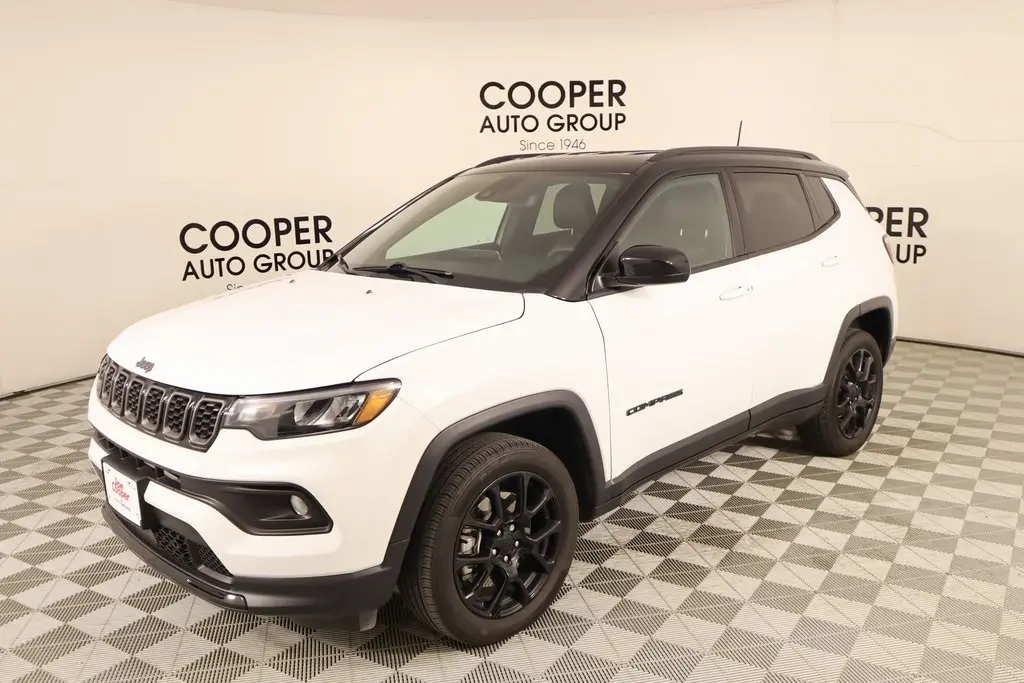 2024 Jeep Compass Latitude photo 8