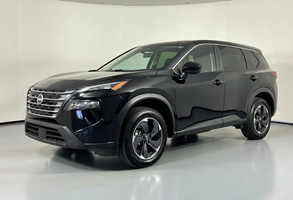2024 Nissan Rogue SV photo 3