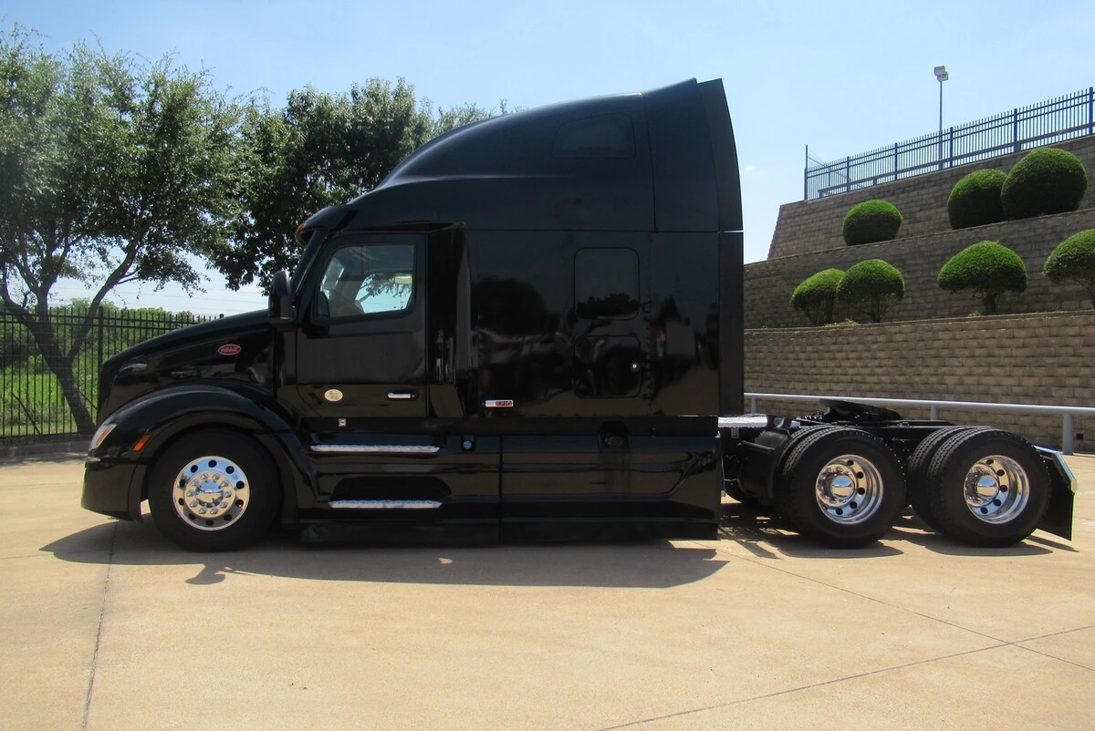 2023 Peterbilt 579 — photo 6
