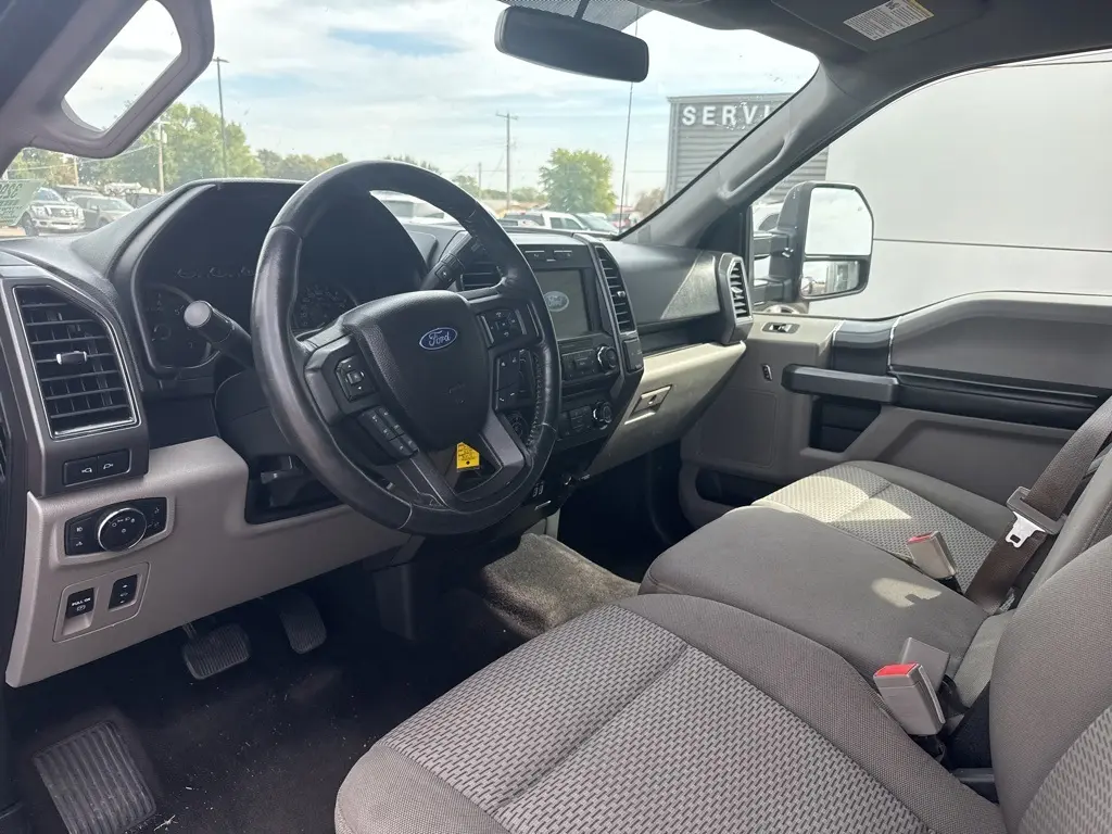 2018 Ford F-150 XLT photo 11