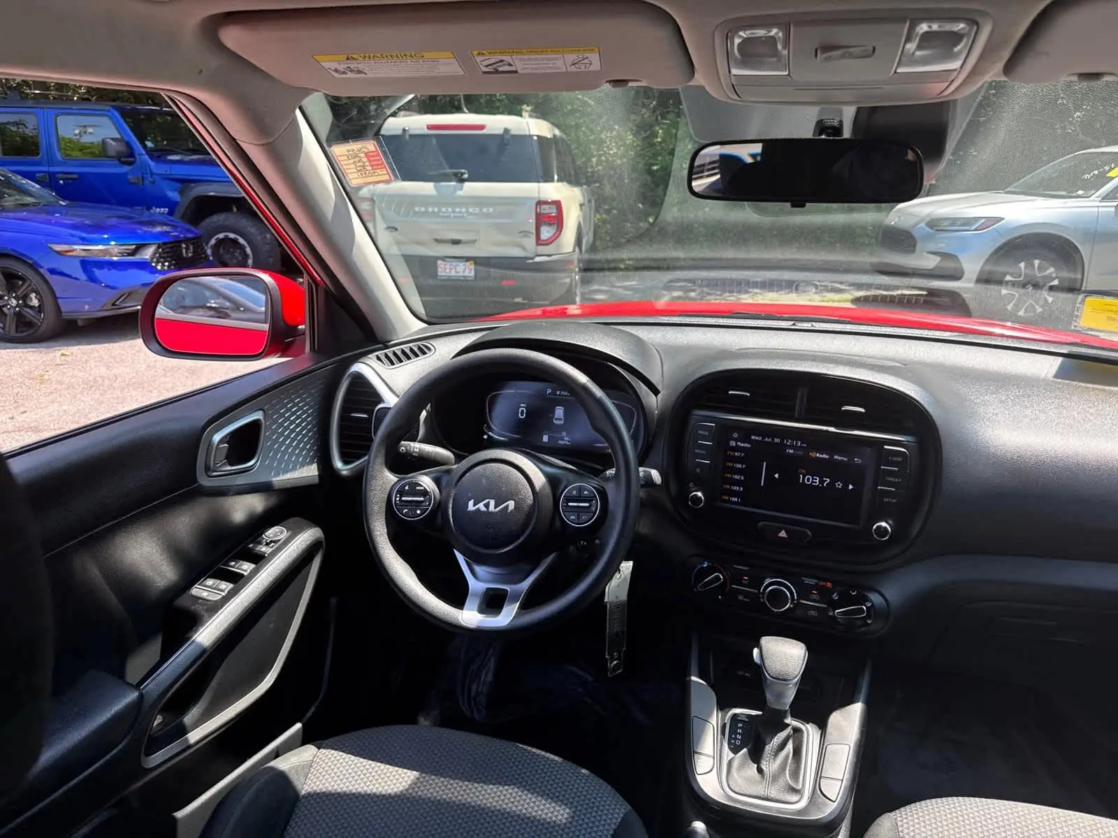 2023 Kia Soul LX photo 32
