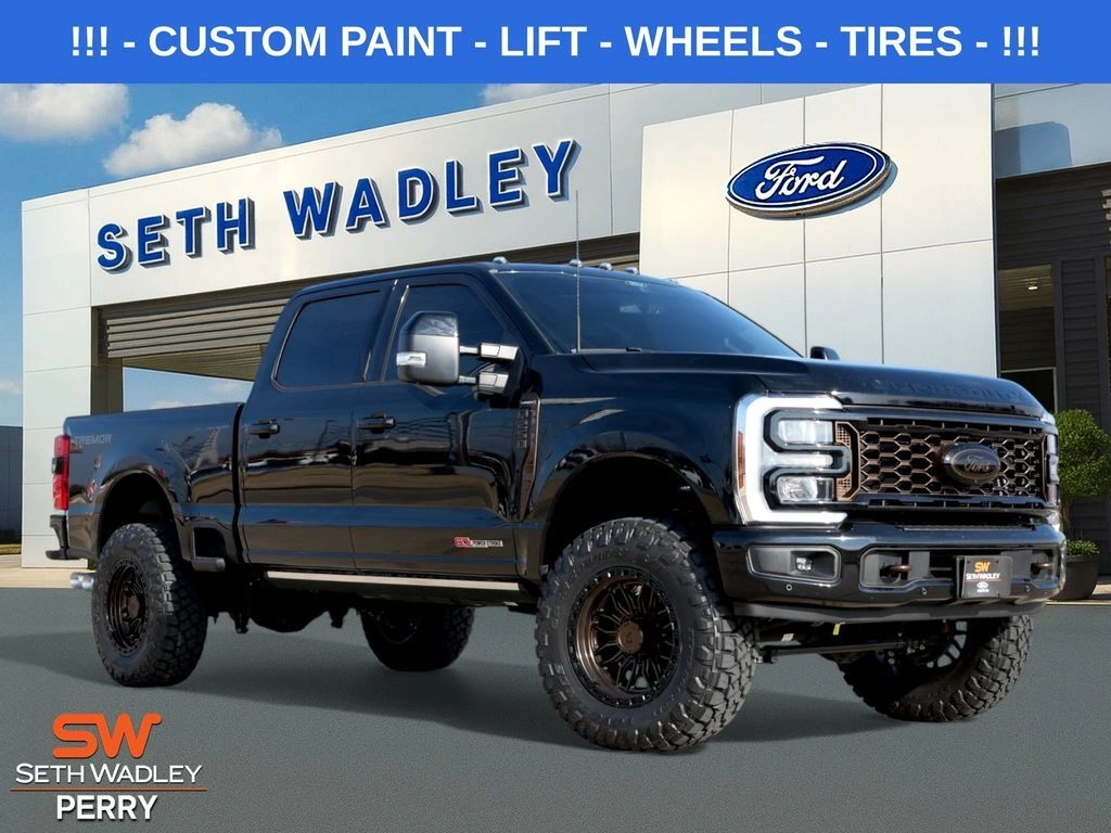 2025 Ford F-250 Super Duty Lariat's photo