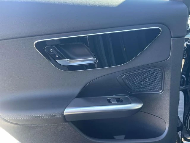 2026 Mercedes-Benz C-Class Sedan C 300 - Photo 12