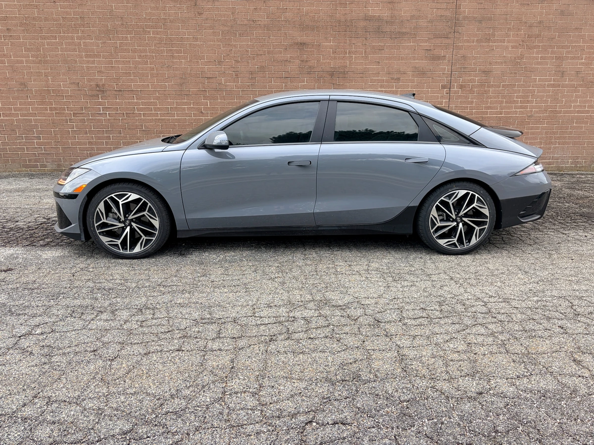 Used 2023 Hyundai IONIQ 6 SEL with VIN KMHM34AA6PA029414 for sale in Kansas City