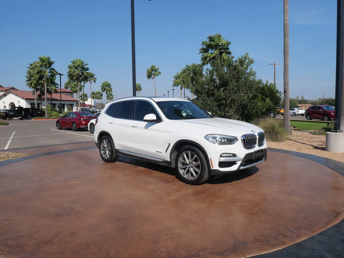 2018 BMW X3 xDrive30's photo