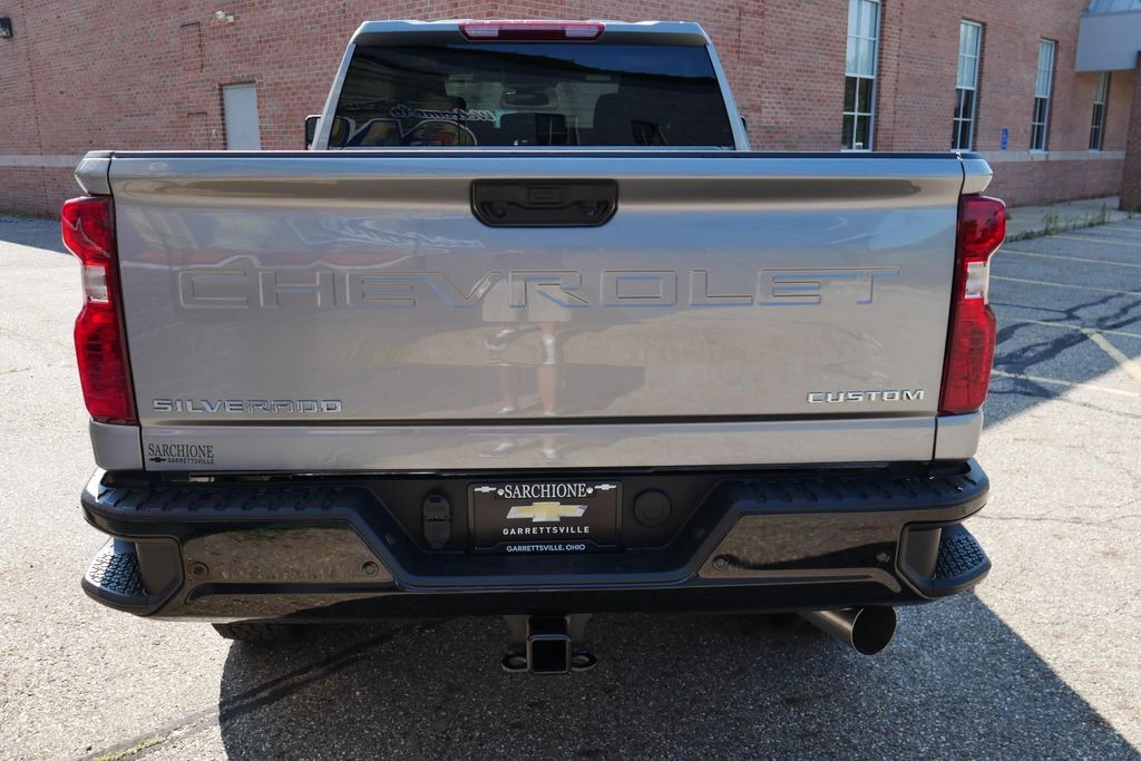 2026 Chevrolet Silverado 2500 HD Custom - Photo 6