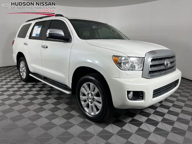 2017 Toyota Sequoia 5.7 Auto Platinum's photo