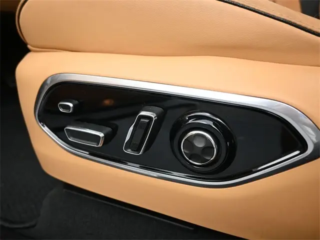 2024 Jeep Grand Cherokee L Summit photo 14