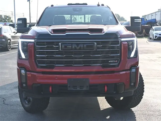 2024 Gmc Sierra HD AT4 photo 2