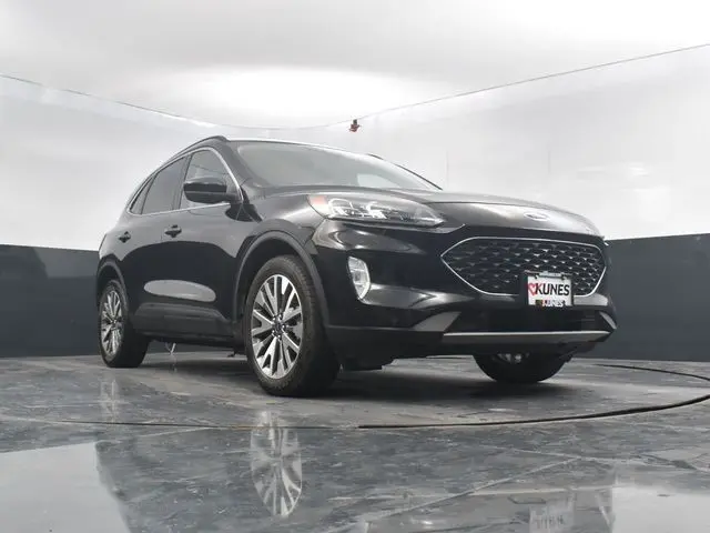 2022 Ford Escape Titanium photo 27