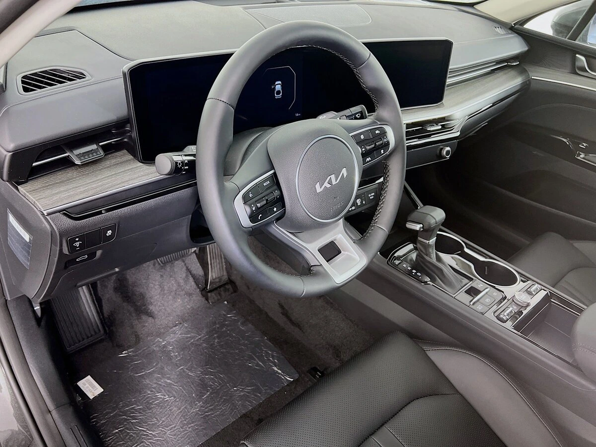 2026 Kia K5 EX - Photo 6