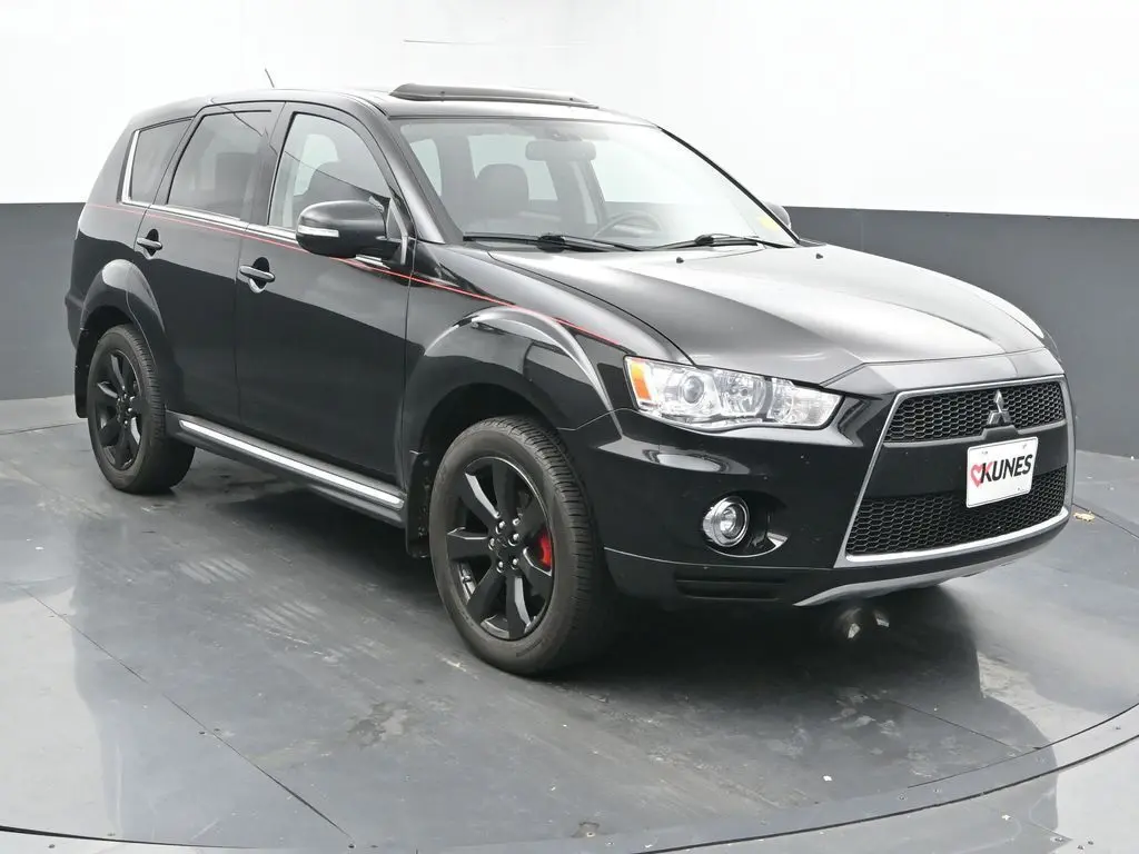 2012 Mitsubishi Outlander GT photo 2