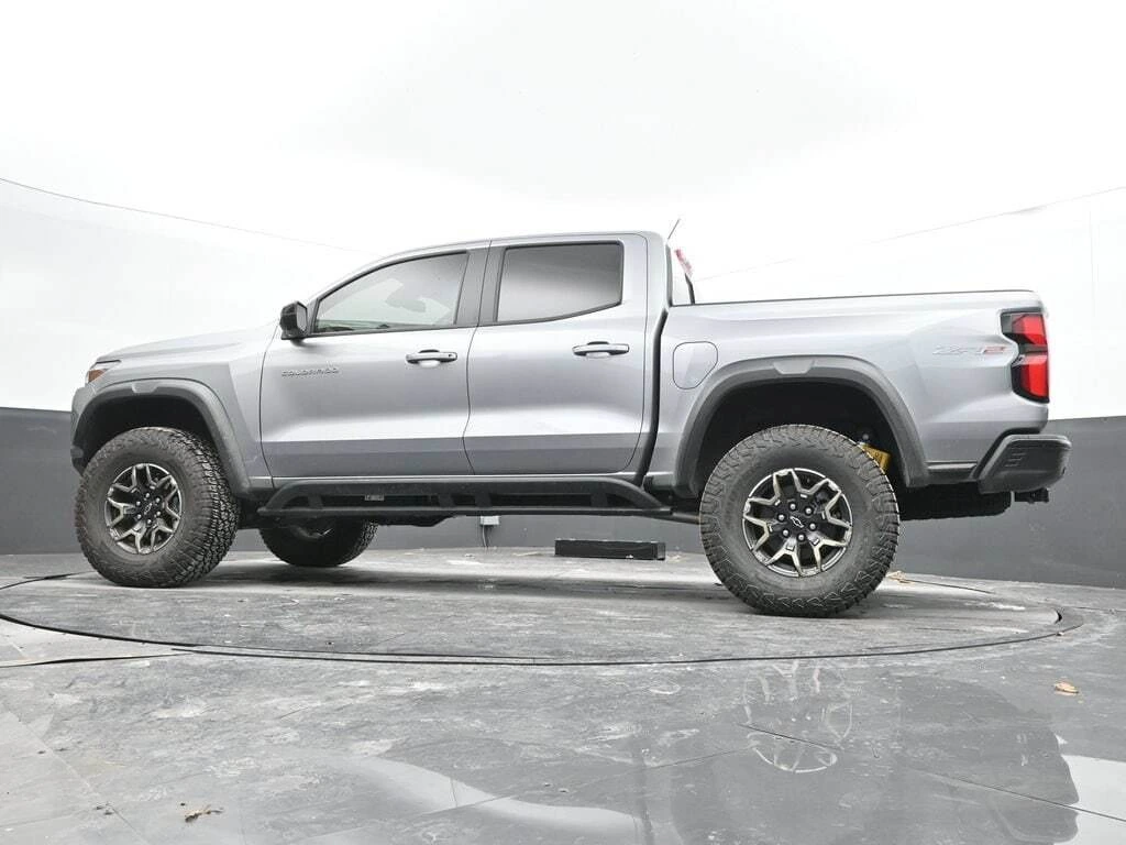 2024 Chevrolet Colorado ZR2 - Photo 46