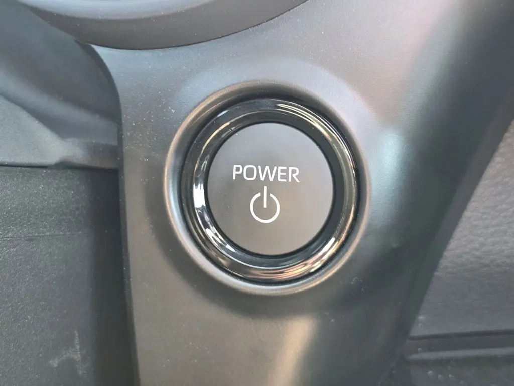 2025 Toyota Sienna XSE photo 30