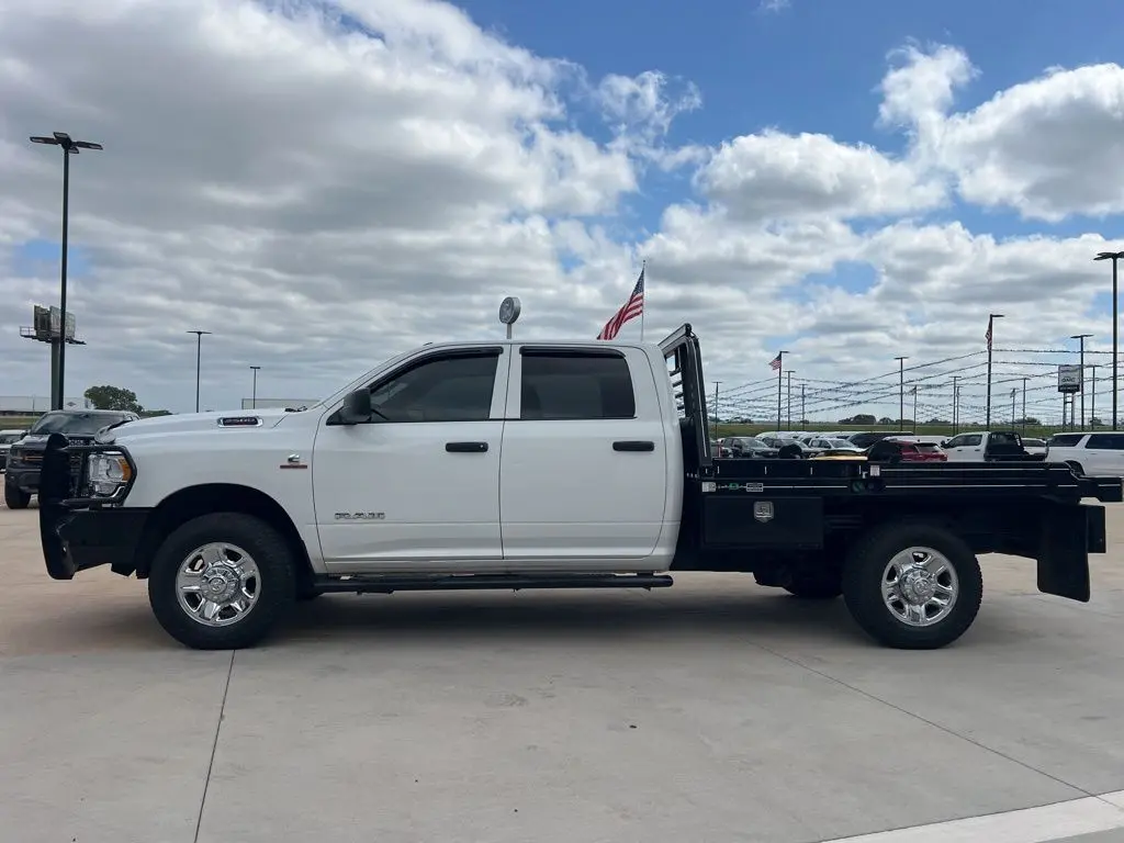 2022 Ram 2500 Tradesman photo 2