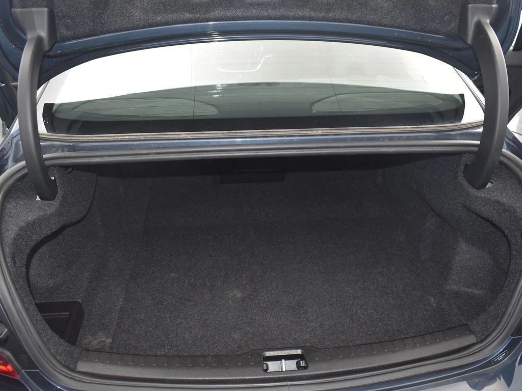 2024 Volvo - image 25