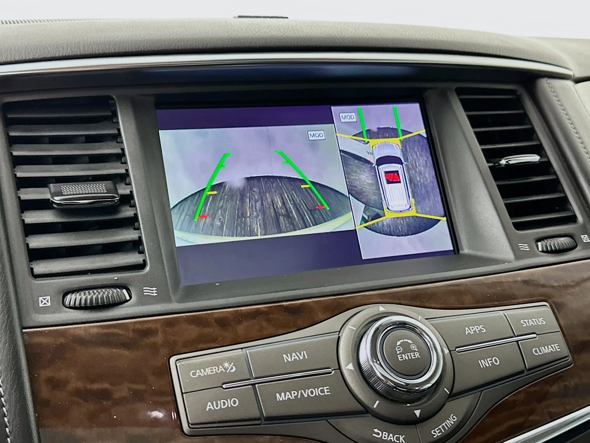 2020 Nissan Armada Platinum photo 28