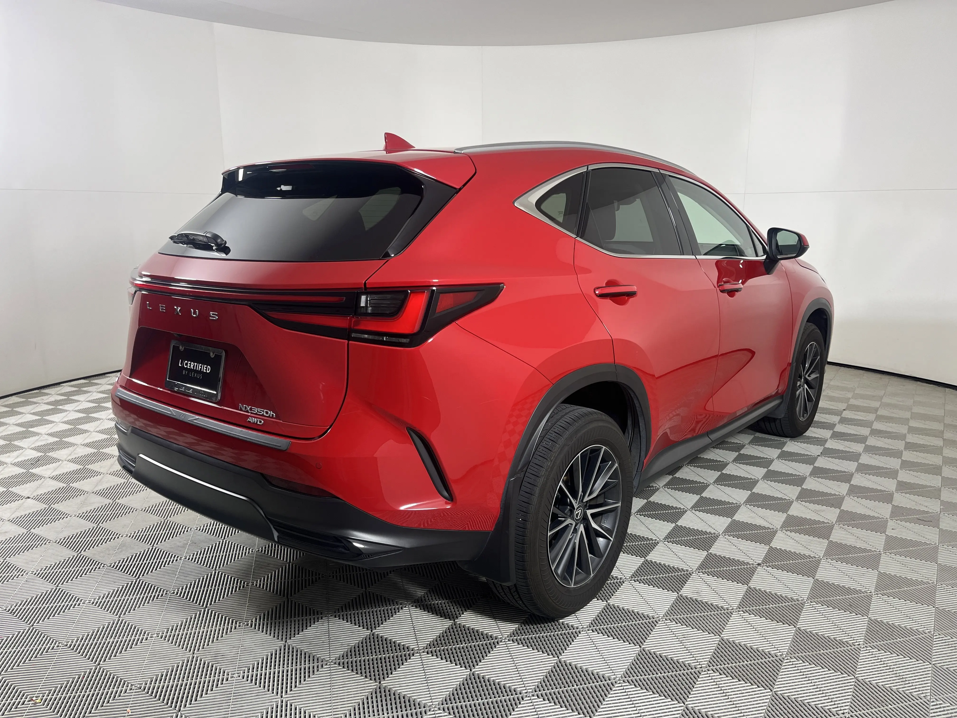2024 Lexus NX 350h Premium AWD photo 10