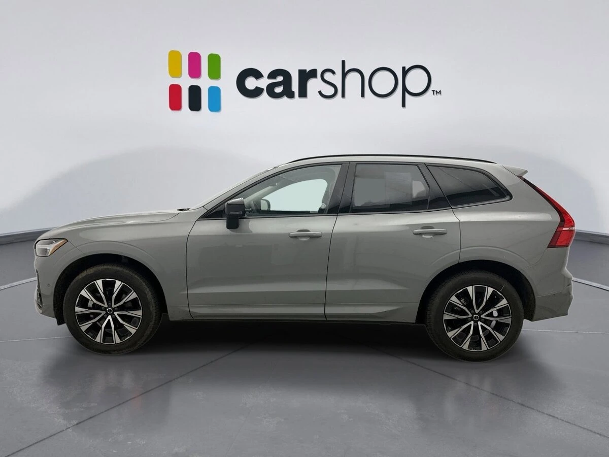 2025 Volvo - image 2