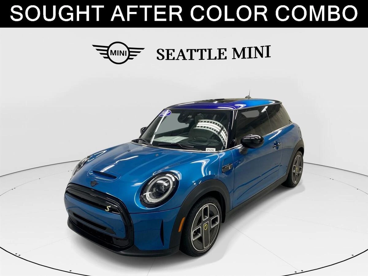 2022 MINI Hardtop Cooper SE's photo
