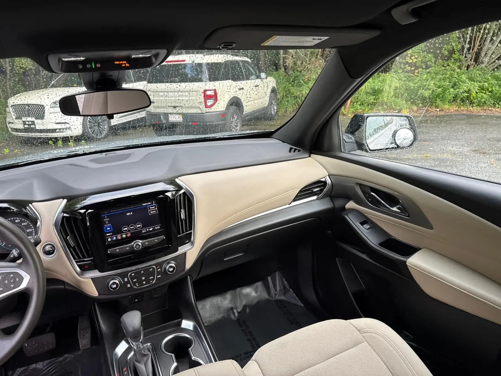 2023 Chevrolet Traverse LS photo 29