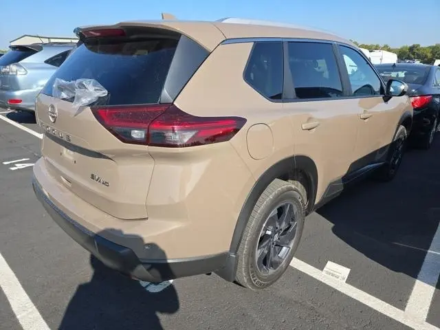 2024 Nissan Rogue SV photo 2