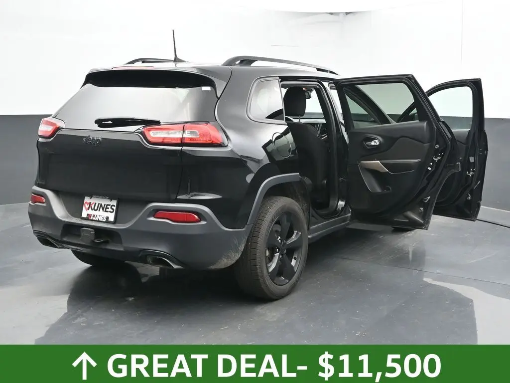 2017 Jeep Cherokee Altitude photo 45