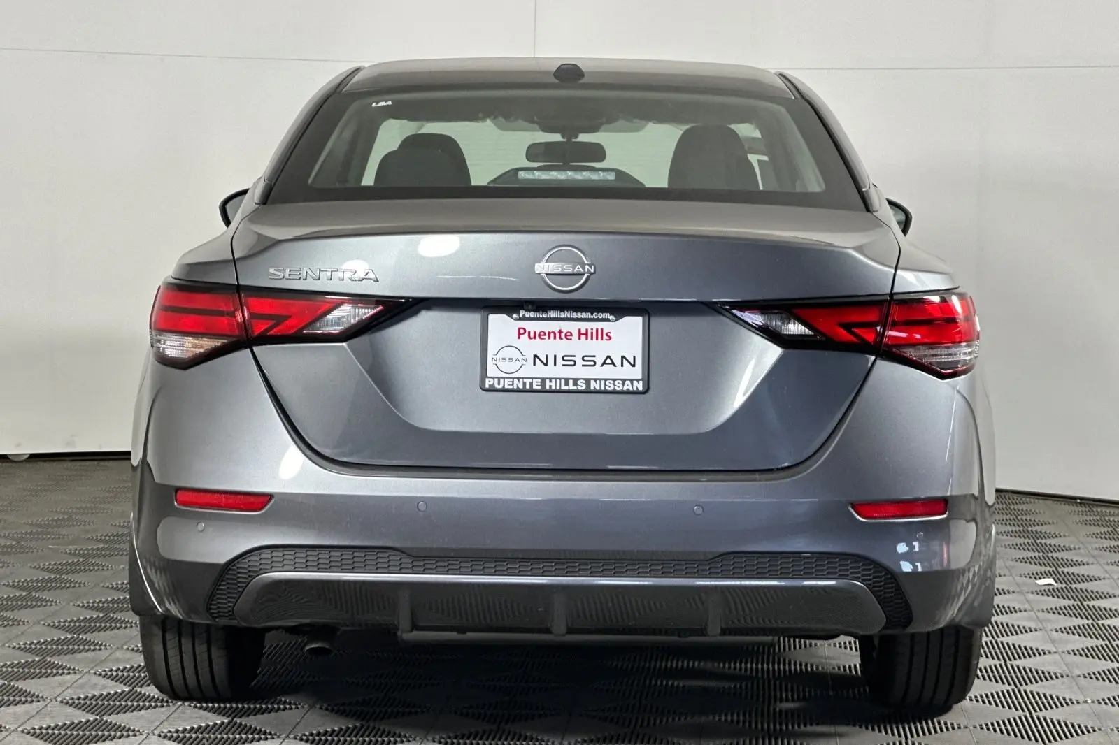 2025 Nissan Sentra SV photo 4