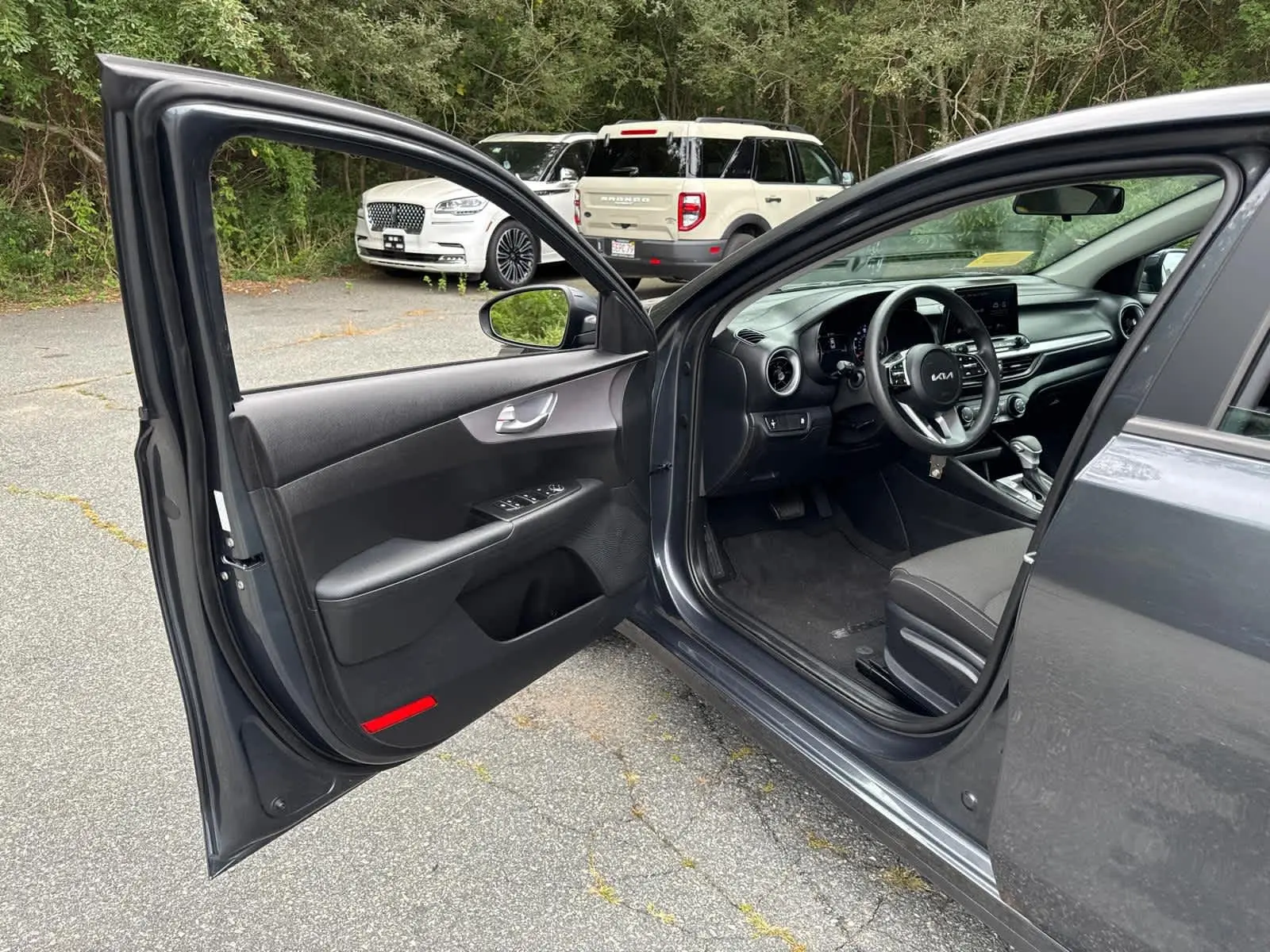 2024 Kia Forte LXS photo 11