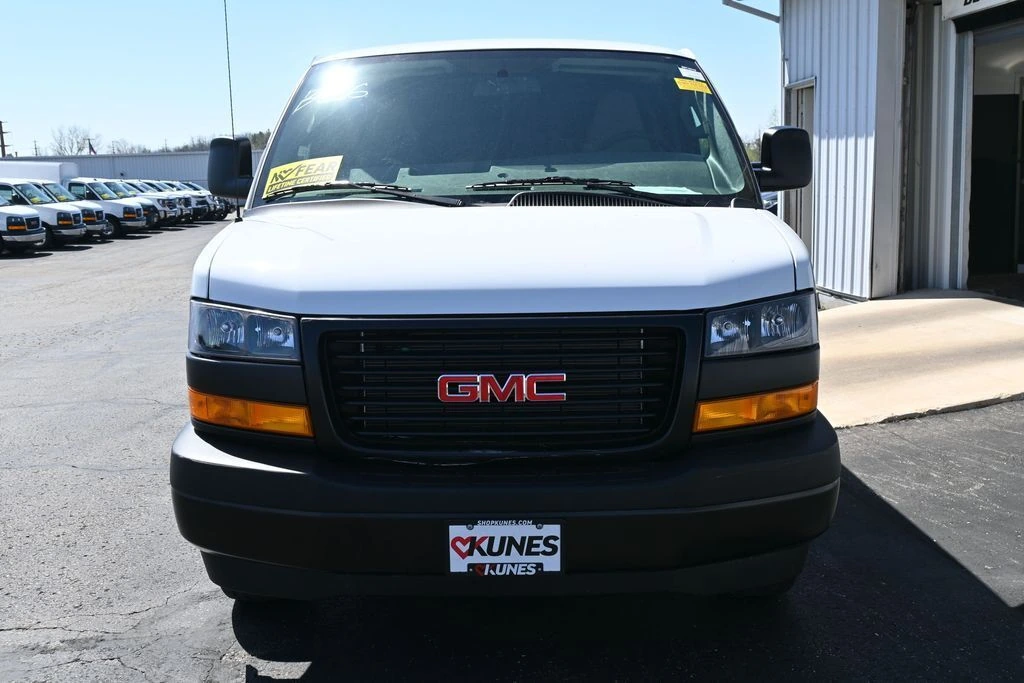 2026 GMC Savana Cargo Work Van - Photo 9