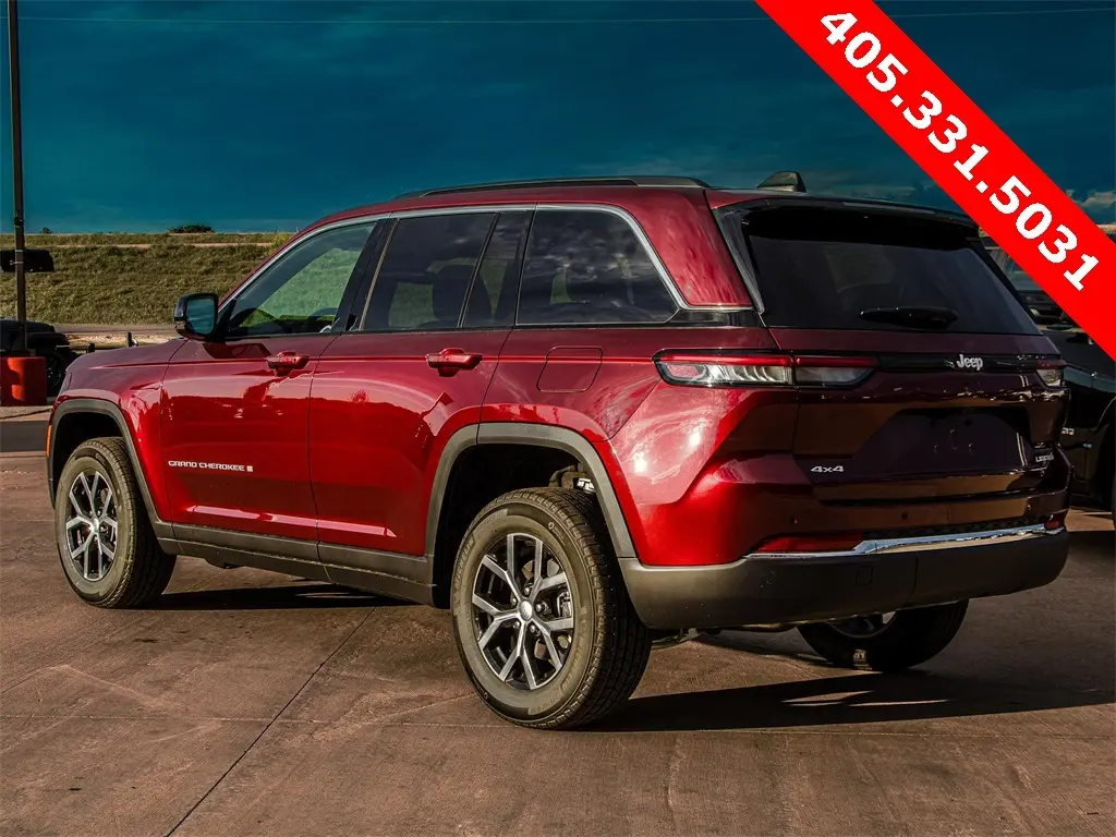 2025 Jeep Grand Cherokee Limited photo 4