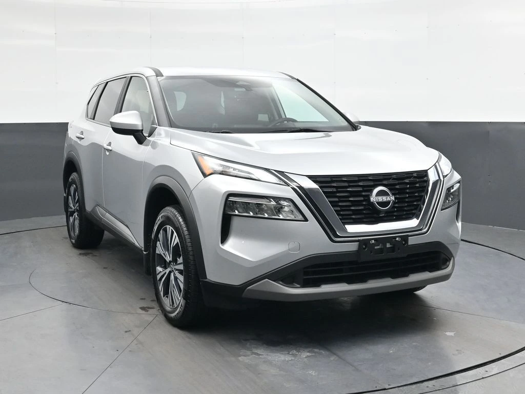 2023 Nissan Rogue SV's photo