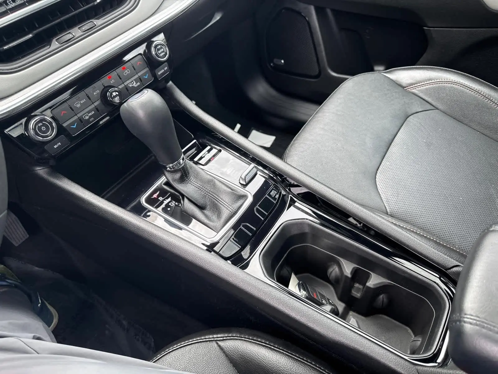 2023 Jeep Compass Limited photo 24