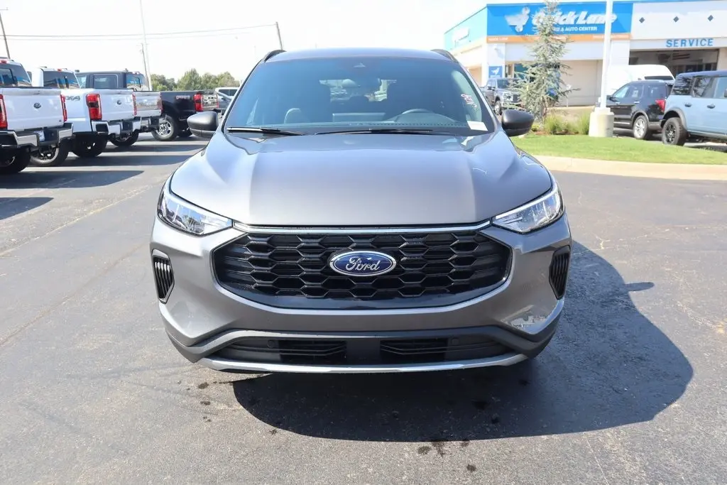 2026 Ford Escape ST-Line photo 10