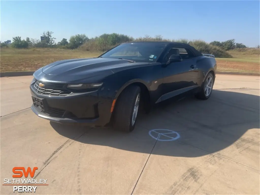 2020 Chevrolet Camaro 1LT photo 3