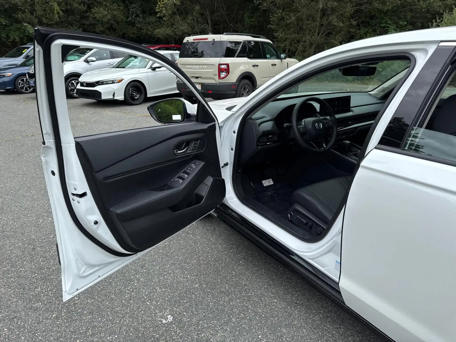 2025 Honda Accord Hybrid EX-L photo 10