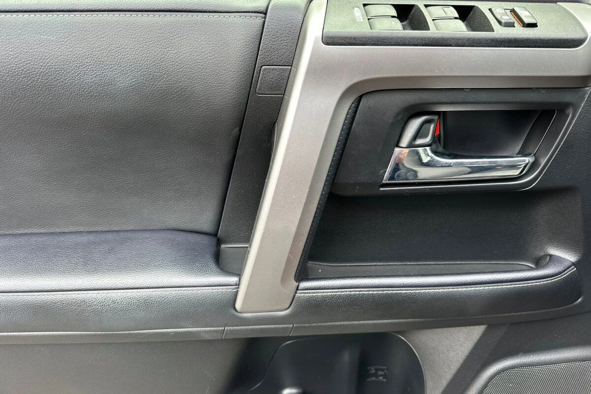 2024 Toyota 4Runner SR5 - Photo 11