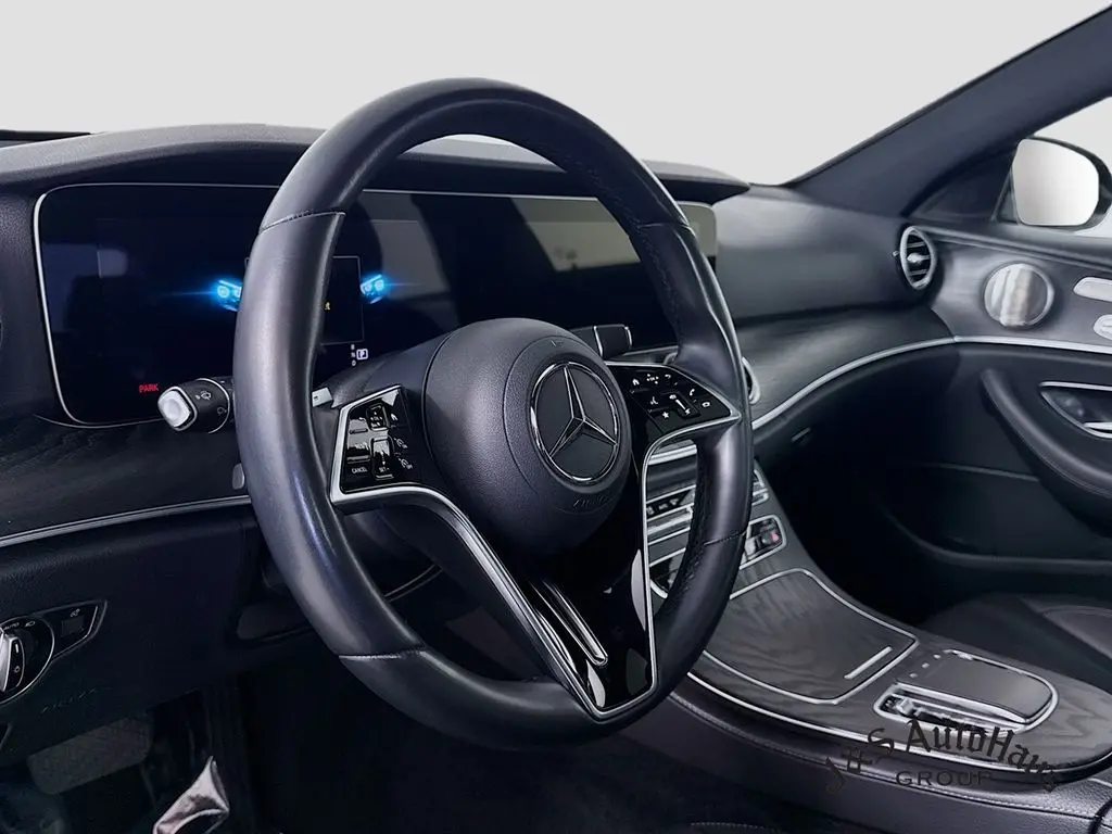 2022 Mercedes Benz E 350 photo 8