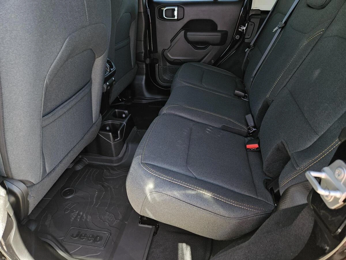 2025 Jeep Wrangler 4-Door Sport S - Photo 15