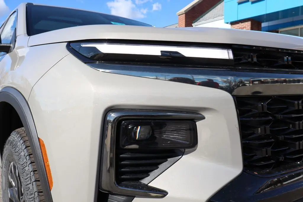 2026 Chevrolet Traverse Z71 photo 4