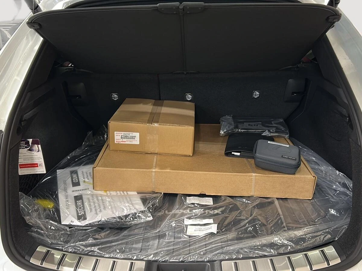 2026 Lexus NX 450h+ Luxury - Photo 19