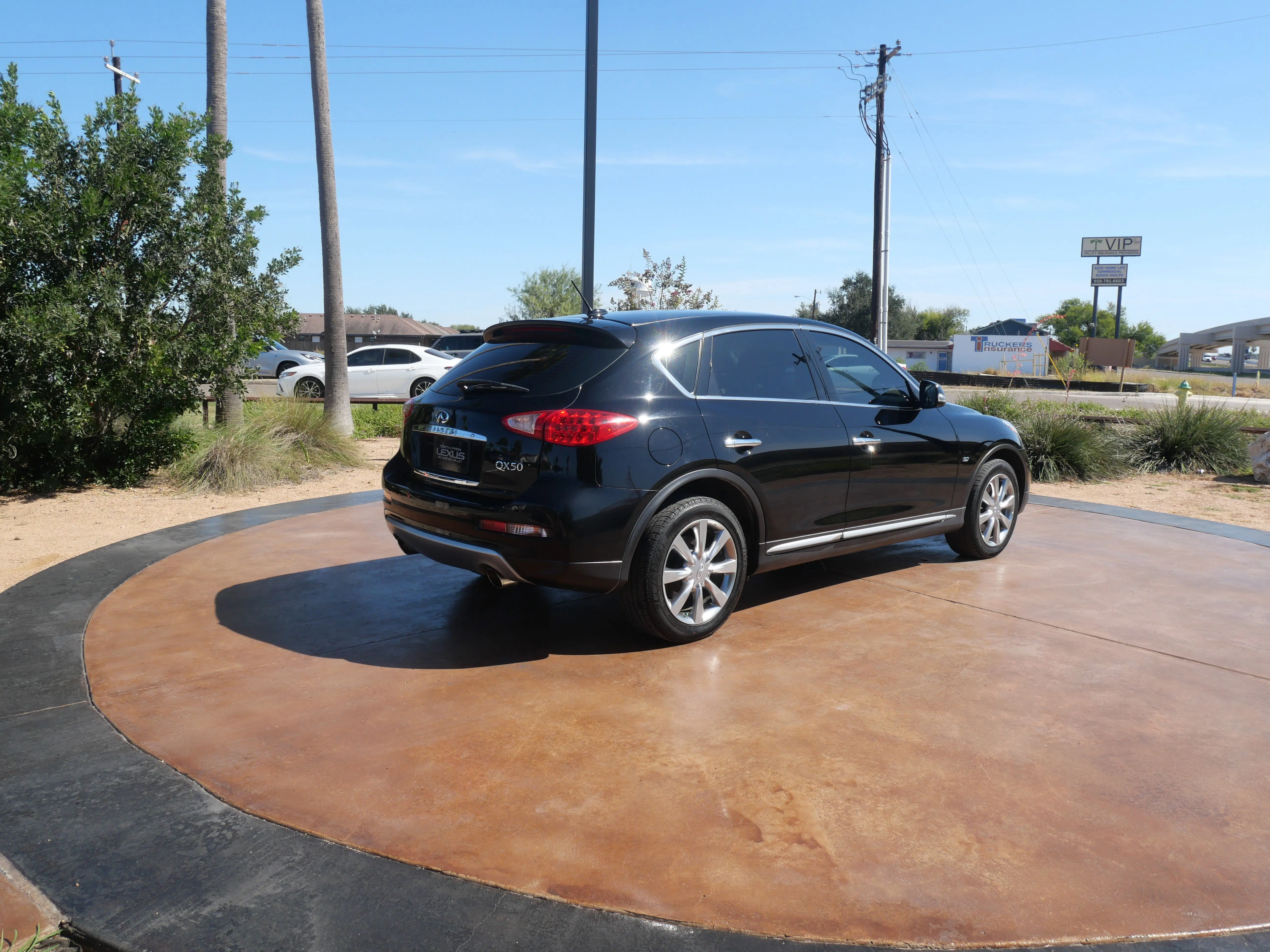 Used 2017 INFINITI QX50 Base with VIN JN1BJ0RP6HM383861 for sale in San Juan, TX