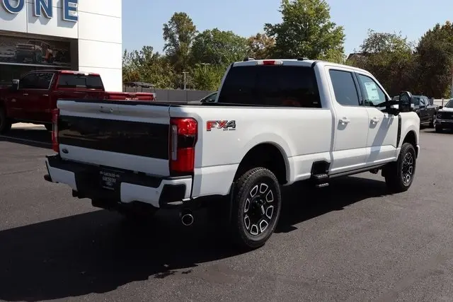 2026 Ford F-350 photo 3