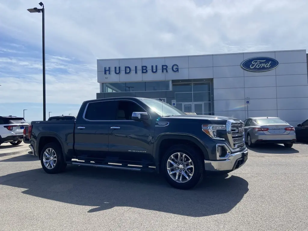 2021 Gmc Sierra 1500 SLT photo 2